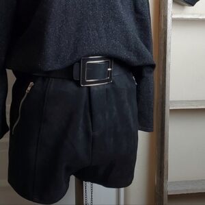 Forever 21 A-Plus Faux Suede Shorts Black